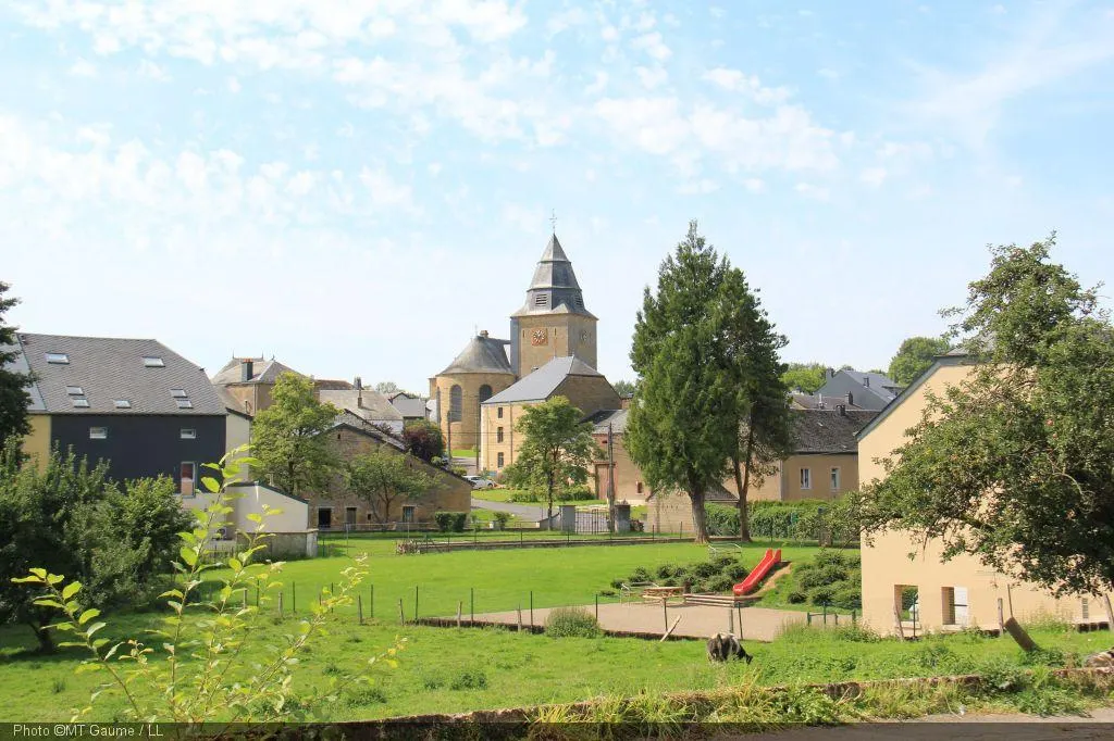 RAVeL Sainte-Cécile - Muno: leichte Wanderung auf alter Bahntrasse