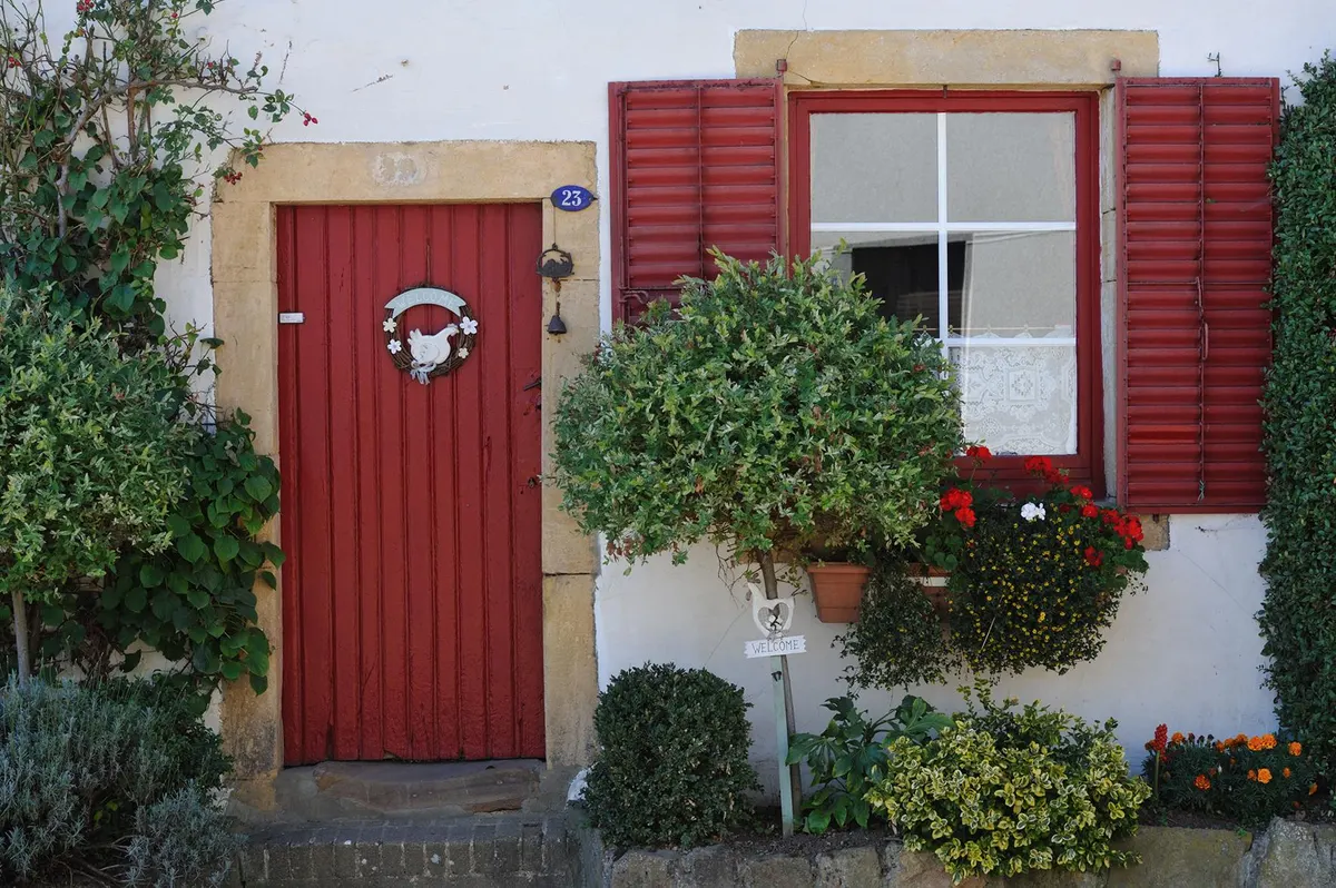 Spaziergang durch das Blumendorf Willancourt